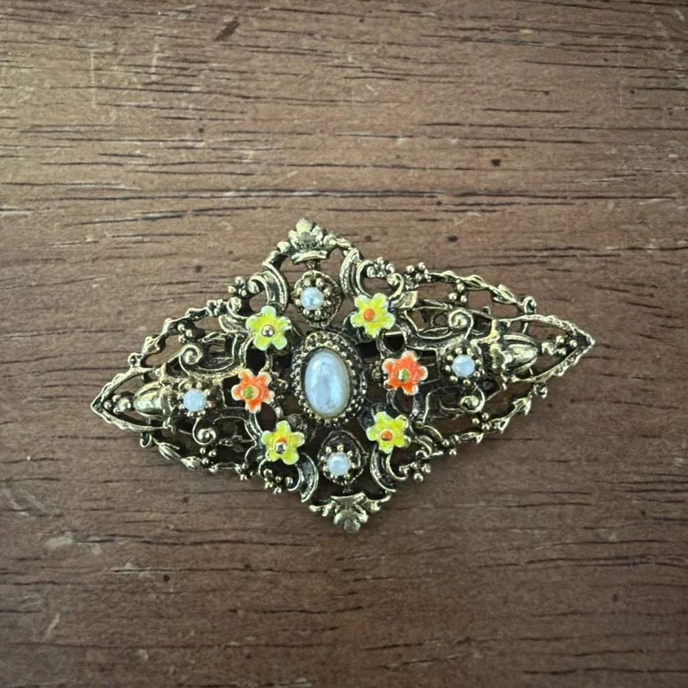 Vintage Costume Jewelry Brooch Lot 5 Piece, 1960s Some Signed